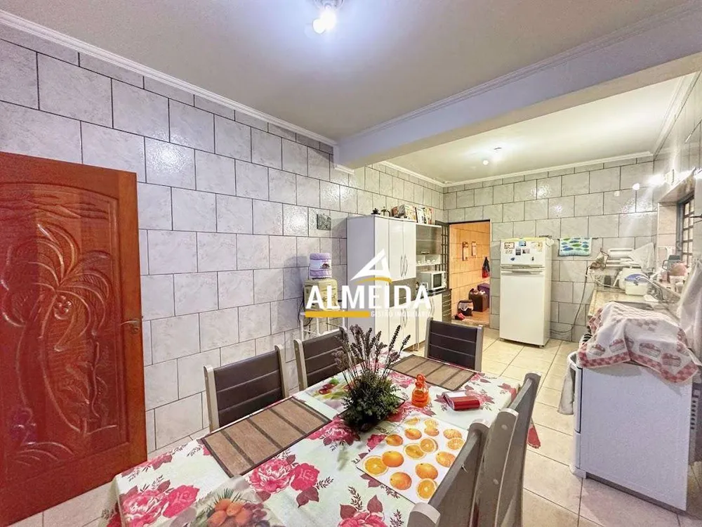 Casa, 3 quartos, 188 m² - Foto 2