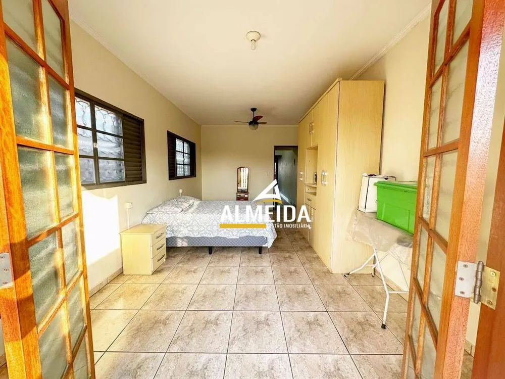 Casa, 3 quartos, 188 m² - Foto 3