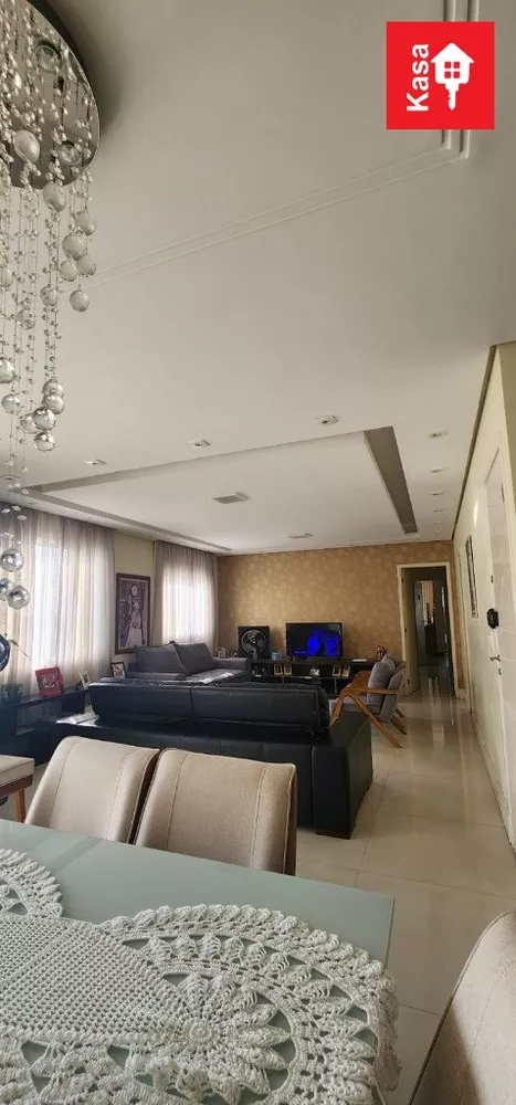 Apartamento à venda com 3 quartos, 144m² - Foto 1