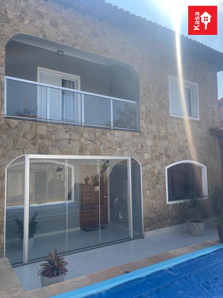 Sobrado, 3 quartos, 363 m² - Foto 1