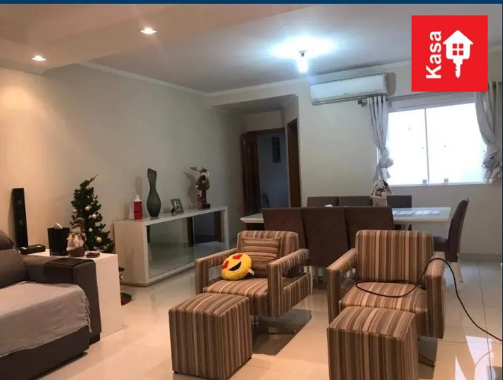 Sobrado, 3 quartos, 273 m² - Foto 1