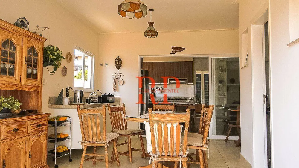 Casa, 3 quartos, 270 m² - Foto 1