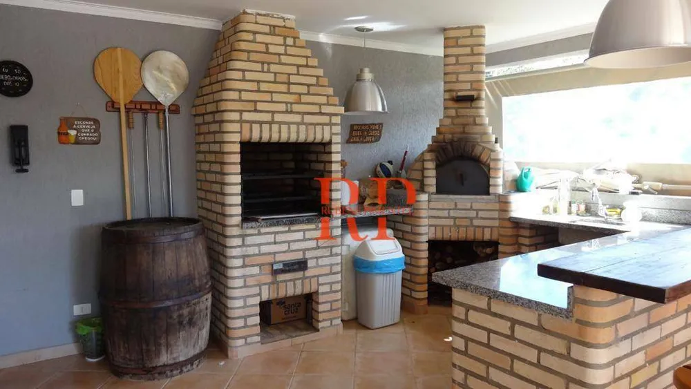 Casa, 4 quartos, 396 m² - Foto 1