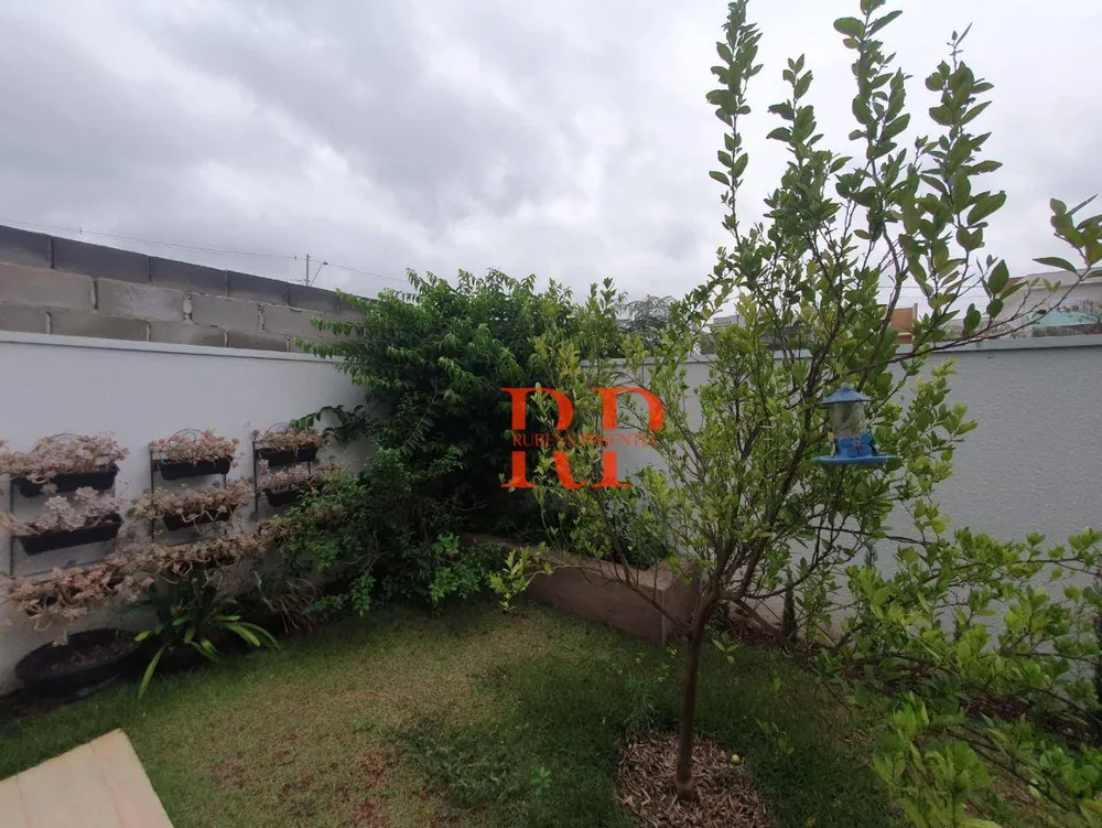 Casa, 4 quartos, 222 m² - Foto 2