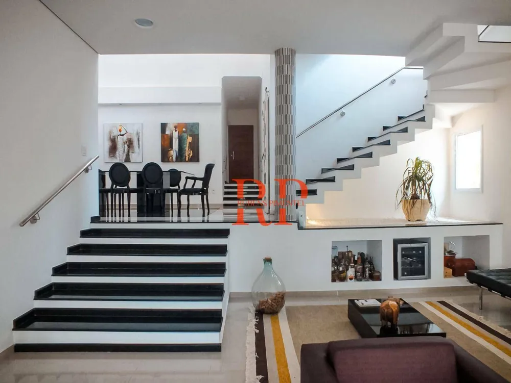 Casa, 4 quartos, 490 m² - Foto 1