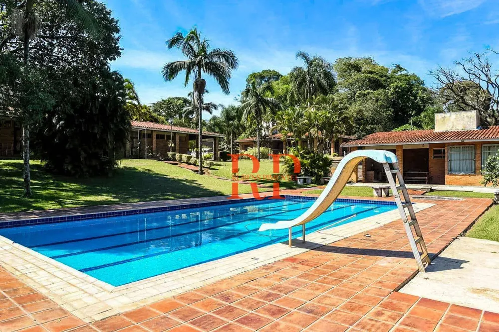 Chácara, 4 quartos, 5000 m² - Foto 1