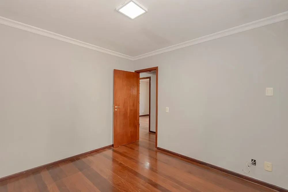 Casa, 6 quartos, 549 m² - Foto 1