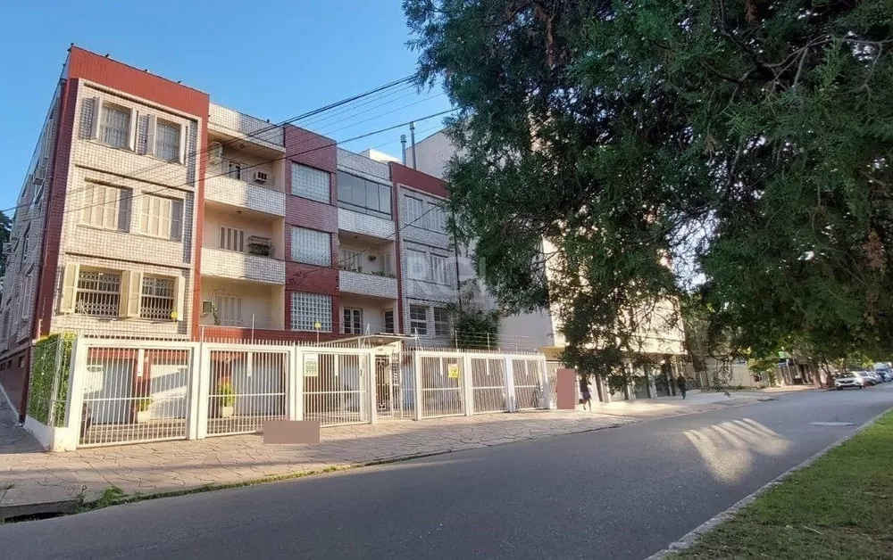 Apartamento à venda com 3 quartos, 239m² - Foto 1