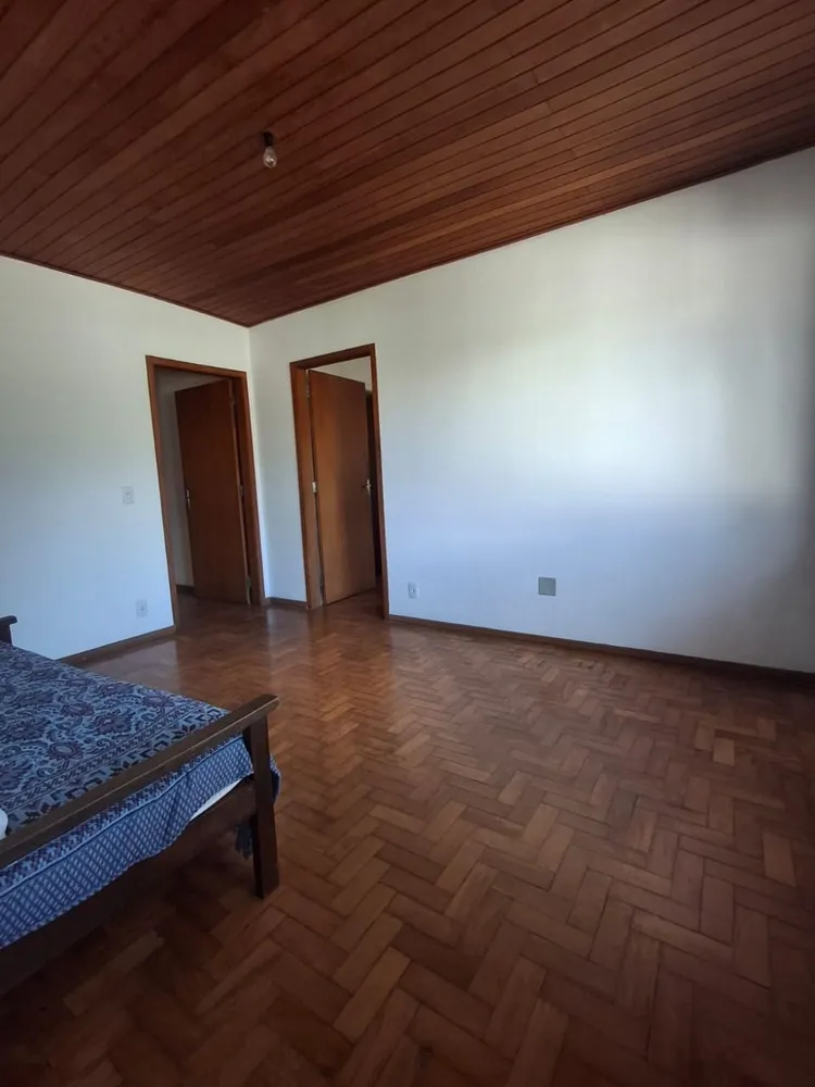Casa, 3 quartos, 201 m² - Foto 1