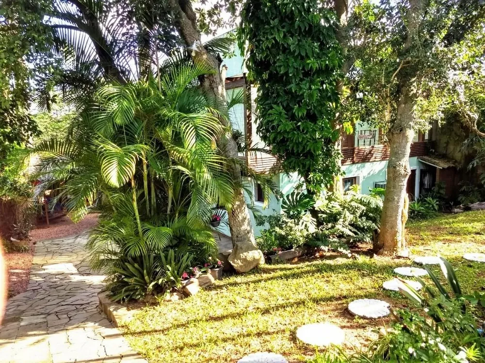 Casa, 4 quartos, 199 m² - Foto 1
