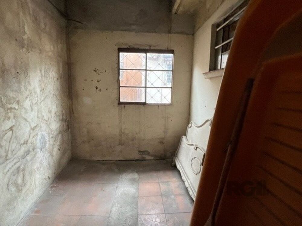 Casa à venda com 3 quartos, 279m² - Foto 4