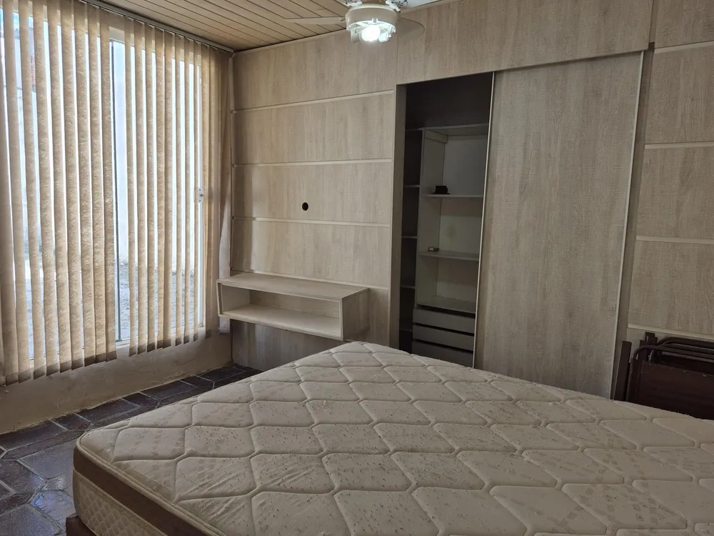 Casa, 4 quartos, 81 m² - Foto 1