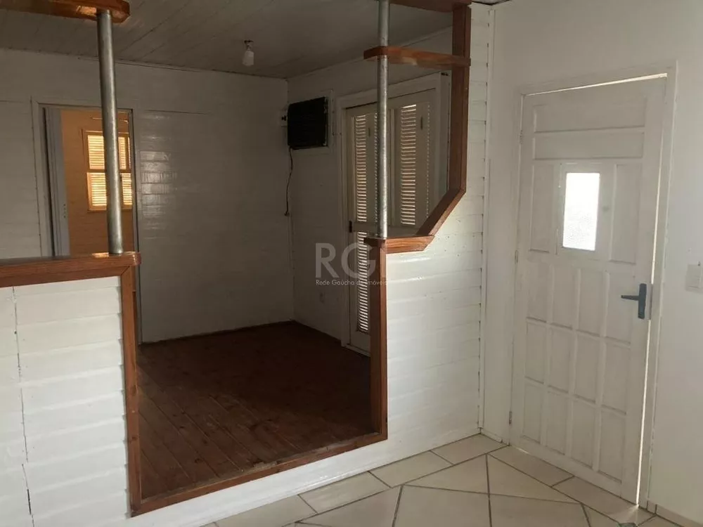 Casa à venda com 2 quartos, 121m² - Foto 2