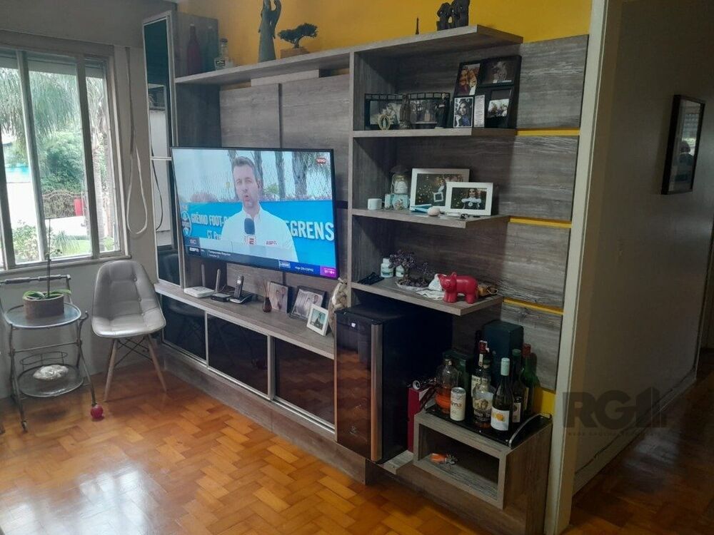 Apartamento à venda com 3 quartos, 93m² - Foto 2