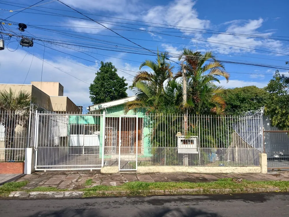 Casa, 5 quartos, 179 m² - Foto 1
