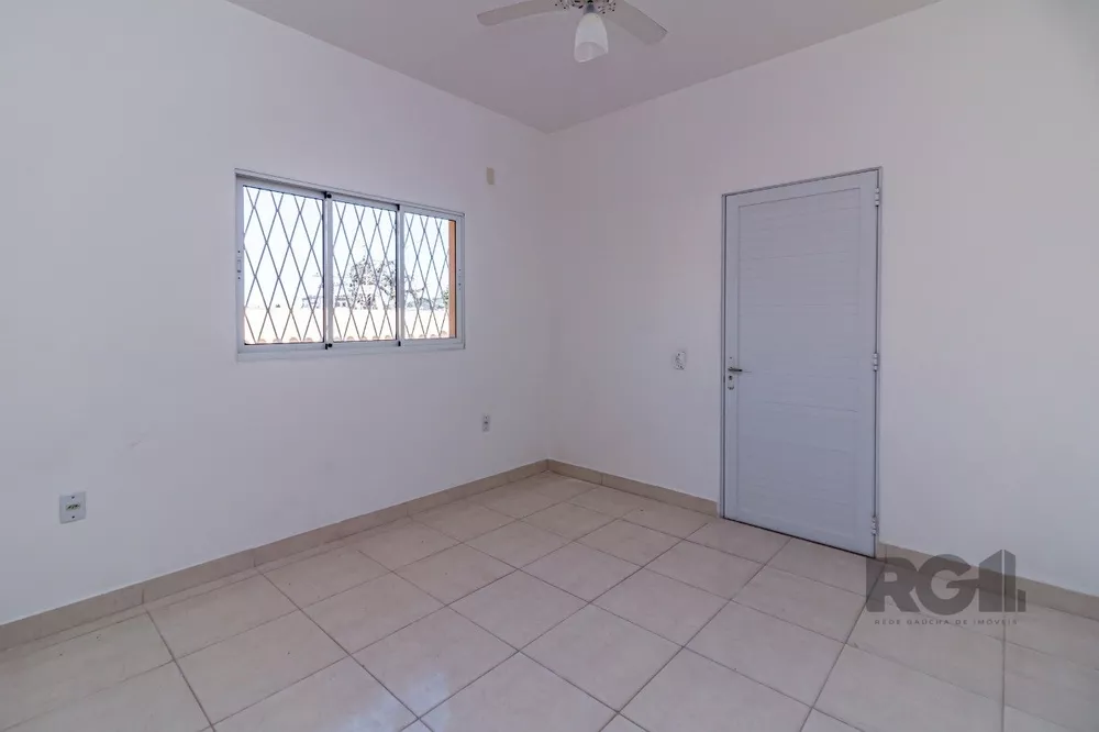 Casa à venda com 2 quartos, 79m² - Foto 4