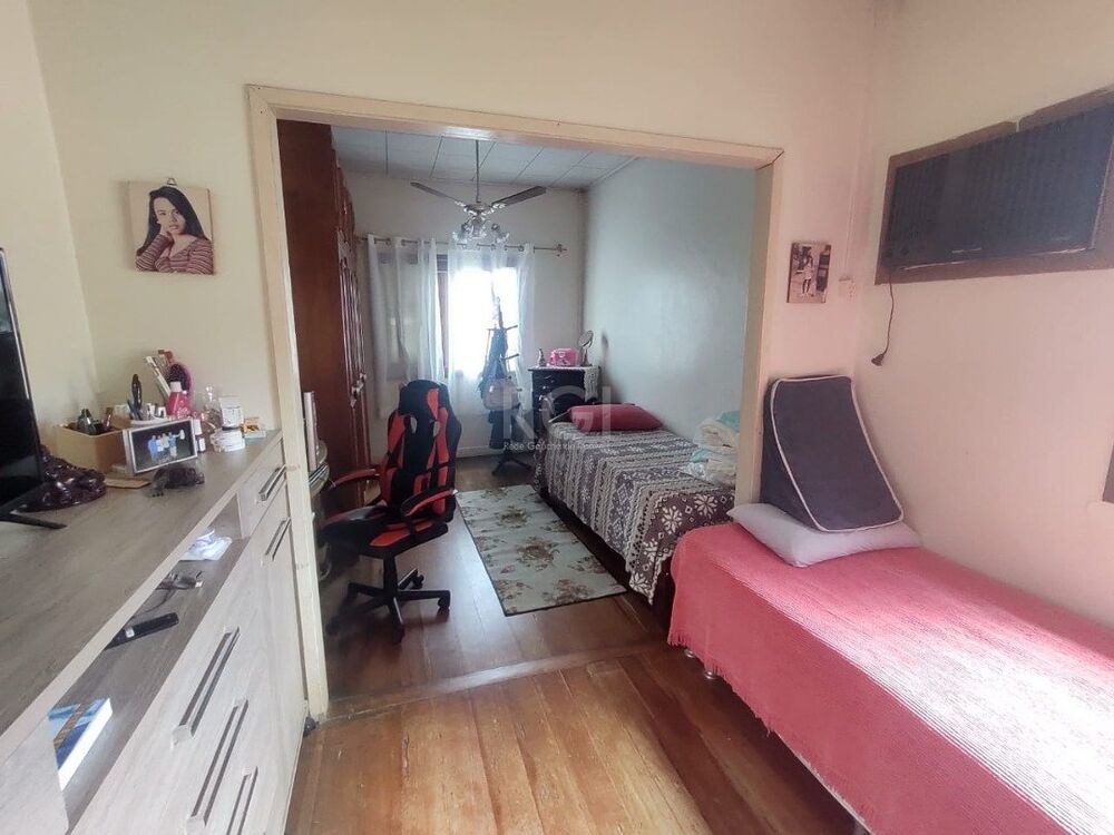 Casa à venda com 3 quartos, 266m² - Foto 5