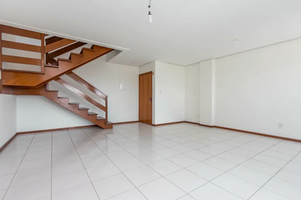 Cobertura, 3 quartos, 195 m² - Foto 2