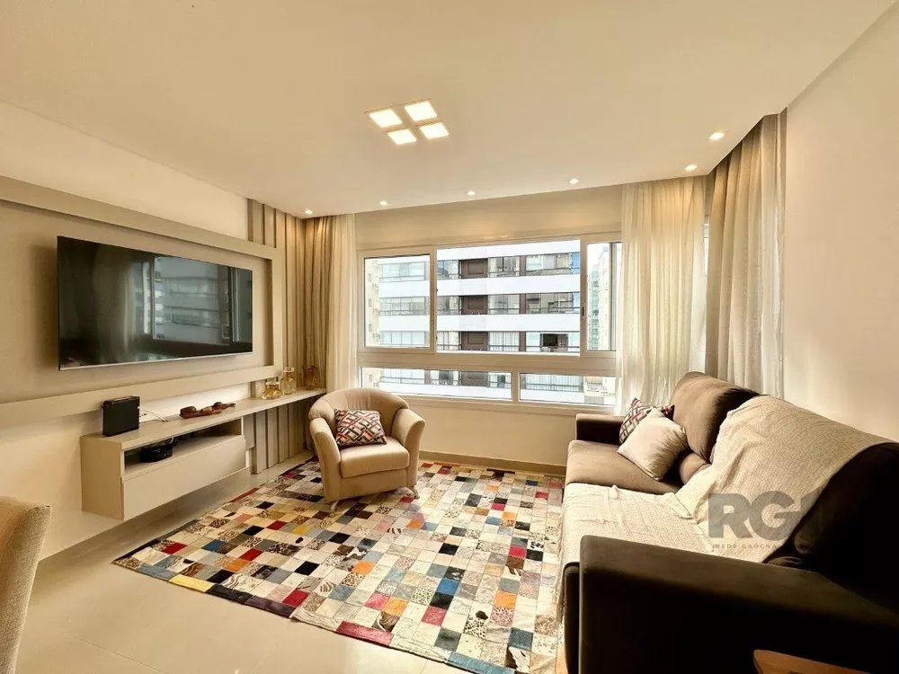 Apartamento à venda com 3 quartos, 121m² - Foto 2