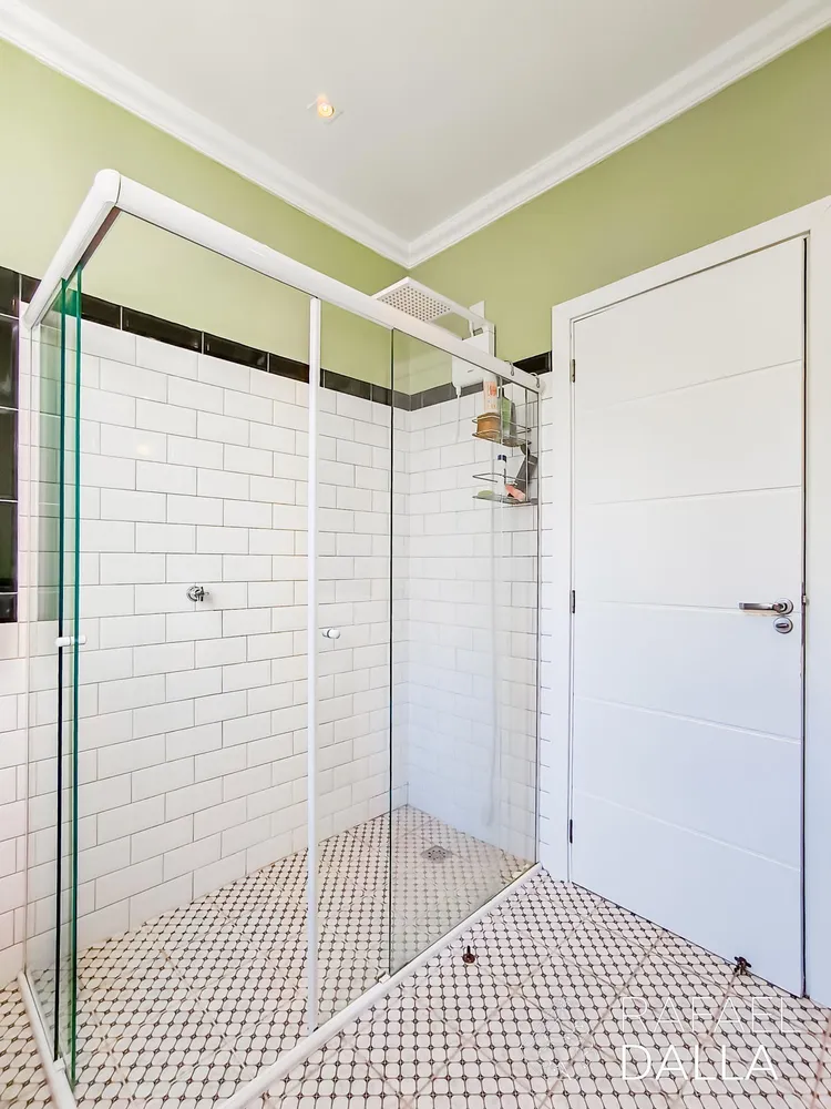 Casa, 4 quartos, 211 m² - Foto 1