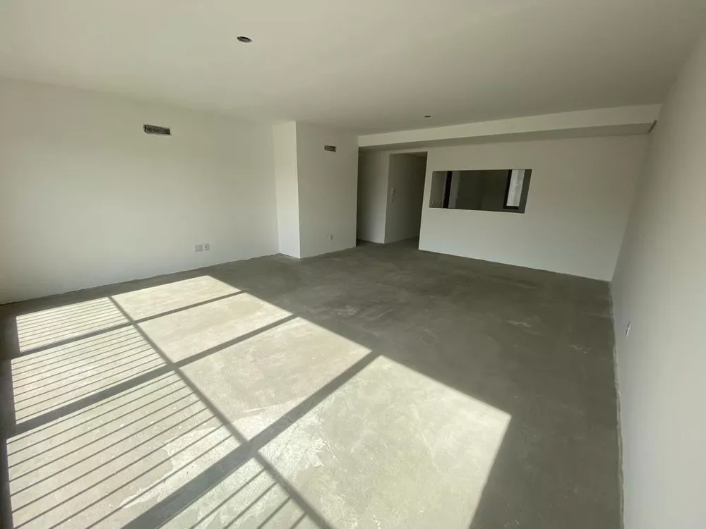 Apartamento à venda com 3 quartos, 122m² - Foto 2