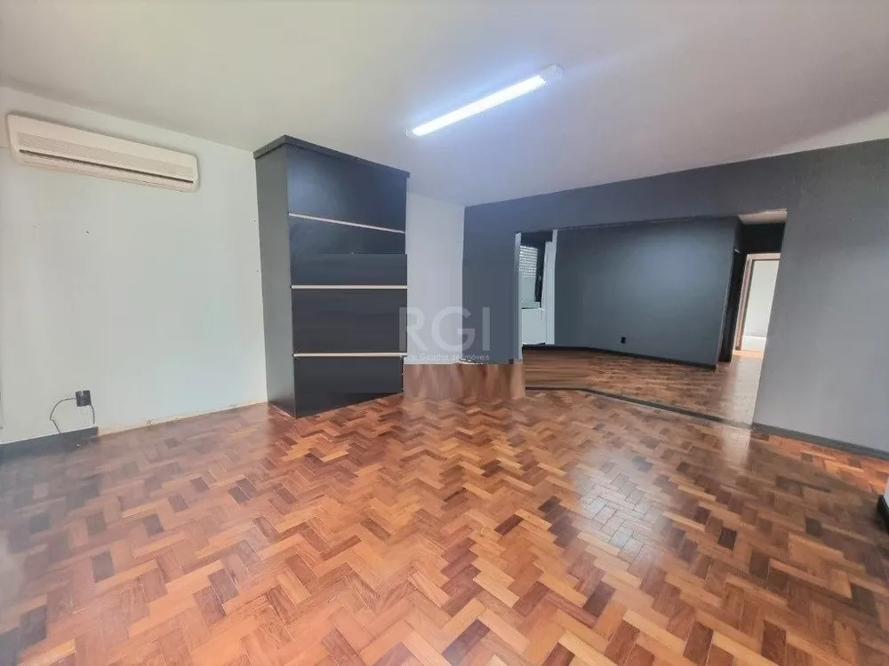 Casa à venda com 4 quartos, 301m² - Foto 2