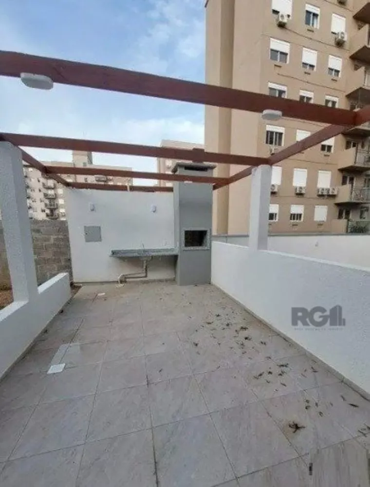 Apartamento à venda com 2 quartos, 42m² - Foto 2