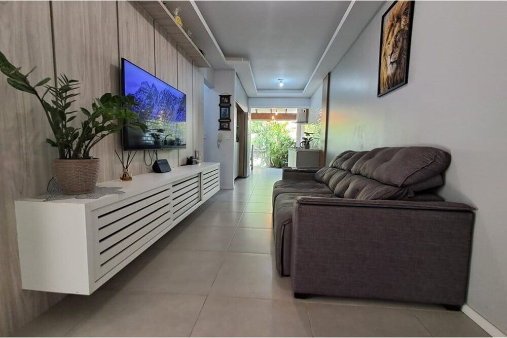 Casa de Condomínio à venda com 2 quartos, 87m² - Foto 1