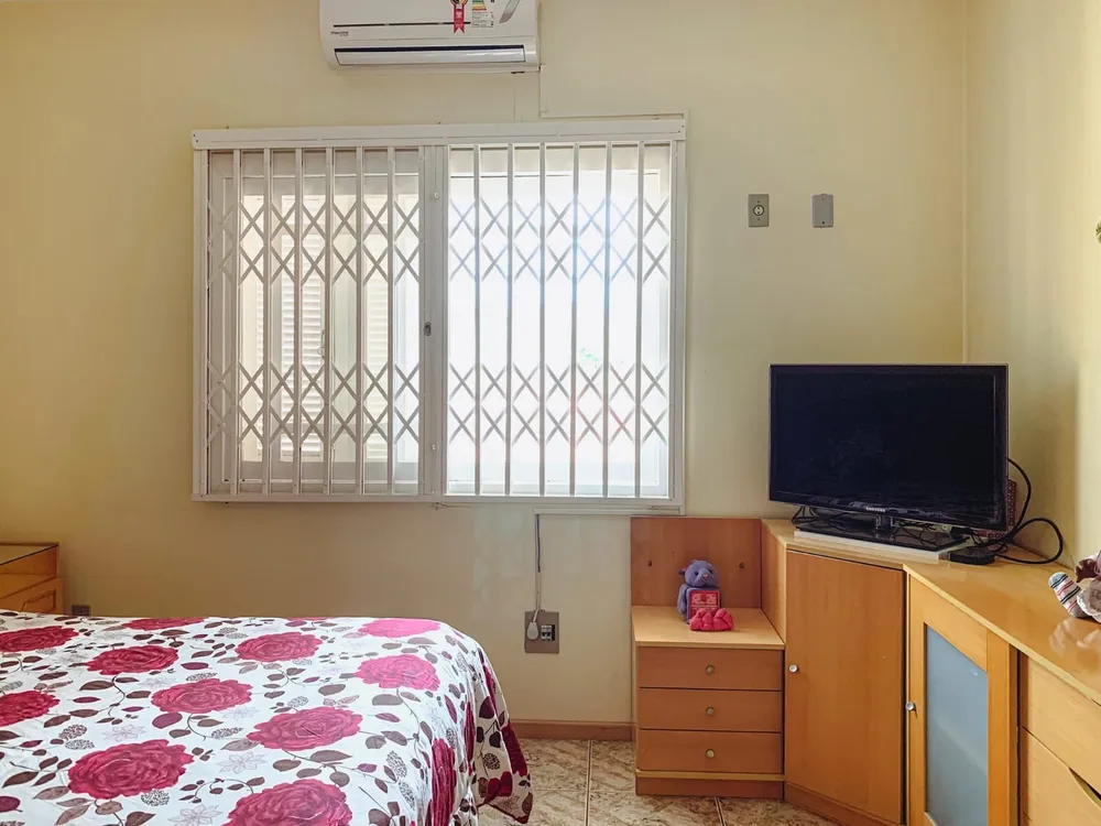 Casa, 5 quartos, 237 m² - Foto 7