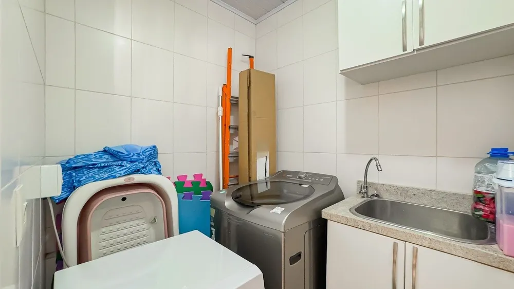 Sobrado, 3 quartos, 208 m² - Foto 1