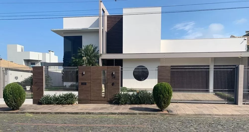 Casa à venda com 2 quartos, 351m² - Foto 2