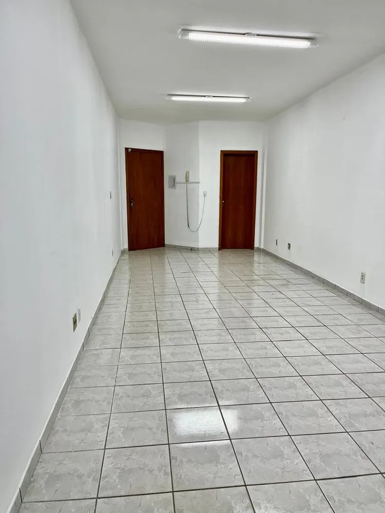 Casa, 3 quartos, 253 m² - Foto 2