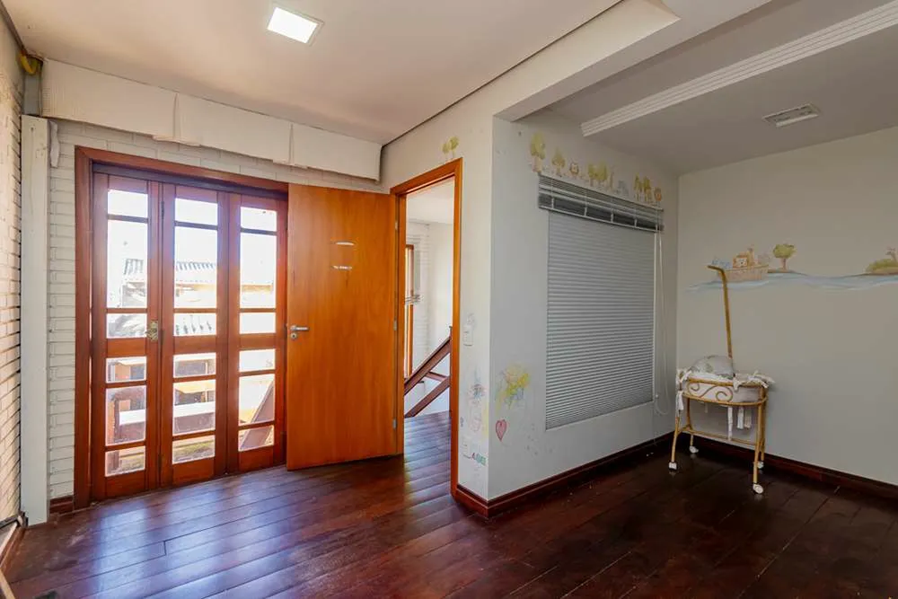Casa, 6 quartos, 375 m² - Foto 4