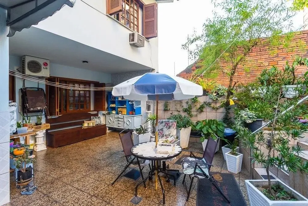 Casa, 6 quartos, 361 m² - Foto 2