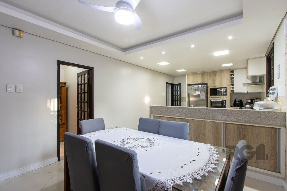 Casa à venda com 6 quartos, 362m² - Foto 6