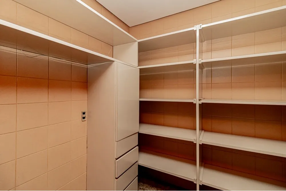 Apartamento, 3 quartos, 330 m² - Foto 2
