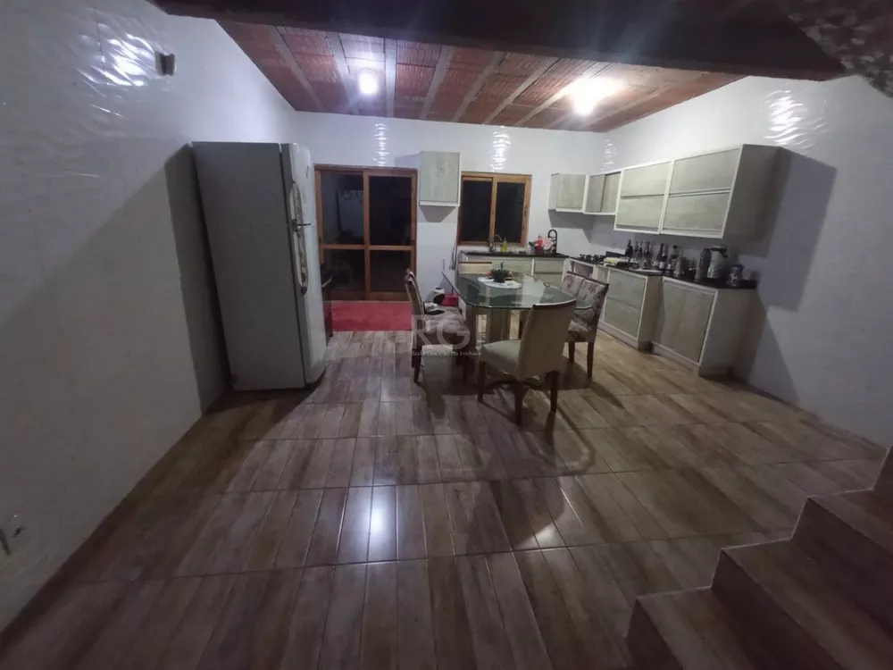 Casa à venda com 3 quartos, 164m² - Foto 2