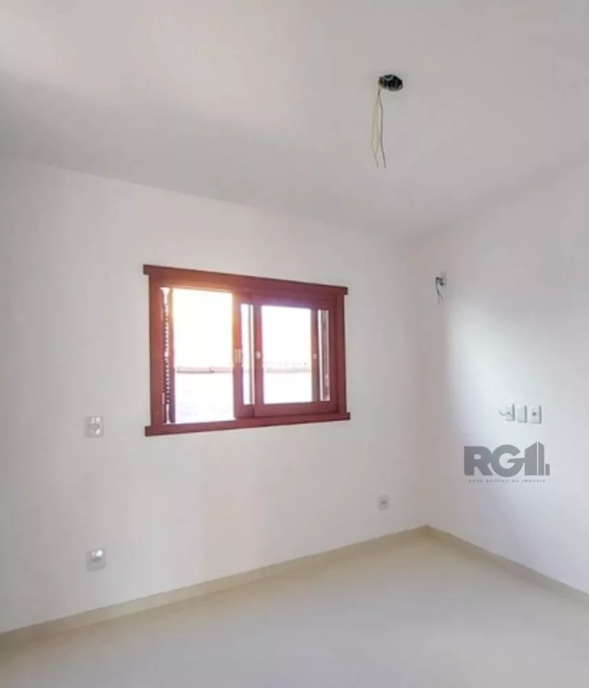 Casa à venda com 2 quartos, 67m² - Foto 2