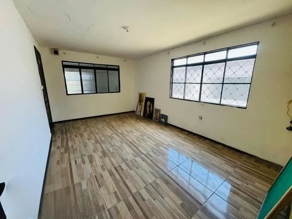Casa, 3 quartos, 279 m² - Foto 1