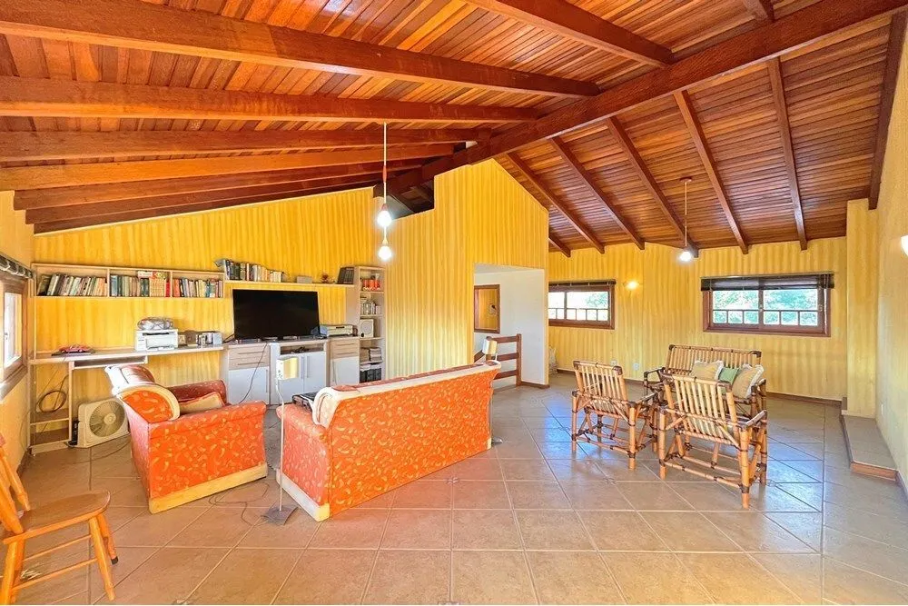 Casa, 3 quartos, 216 m² - Foto 4