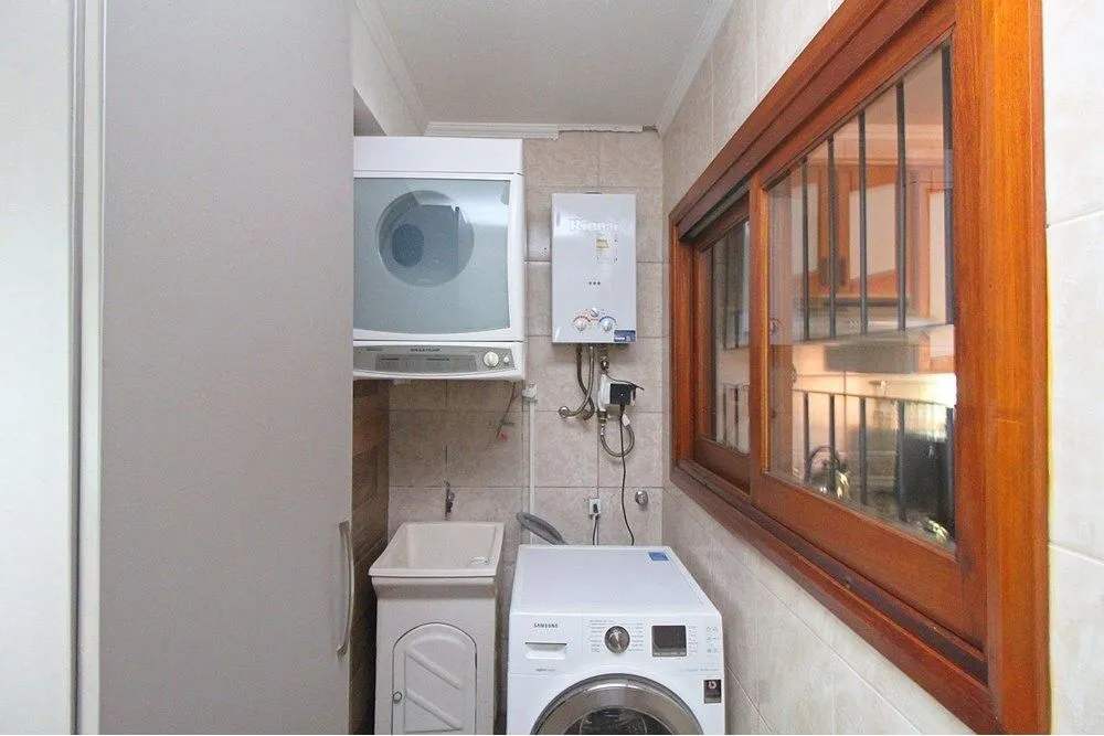 Casa, 3 quartos, 216 m² - Foto 1