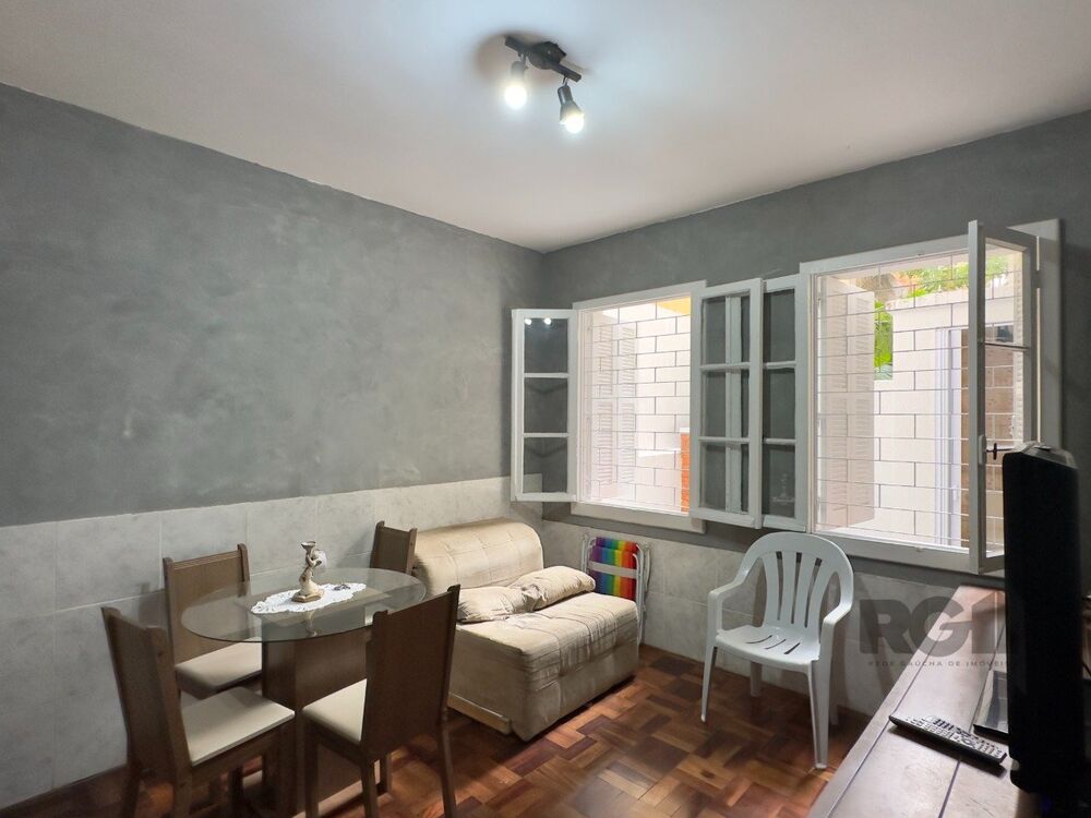 Casa à venda com 3 quartos, 103m² - Foto 2