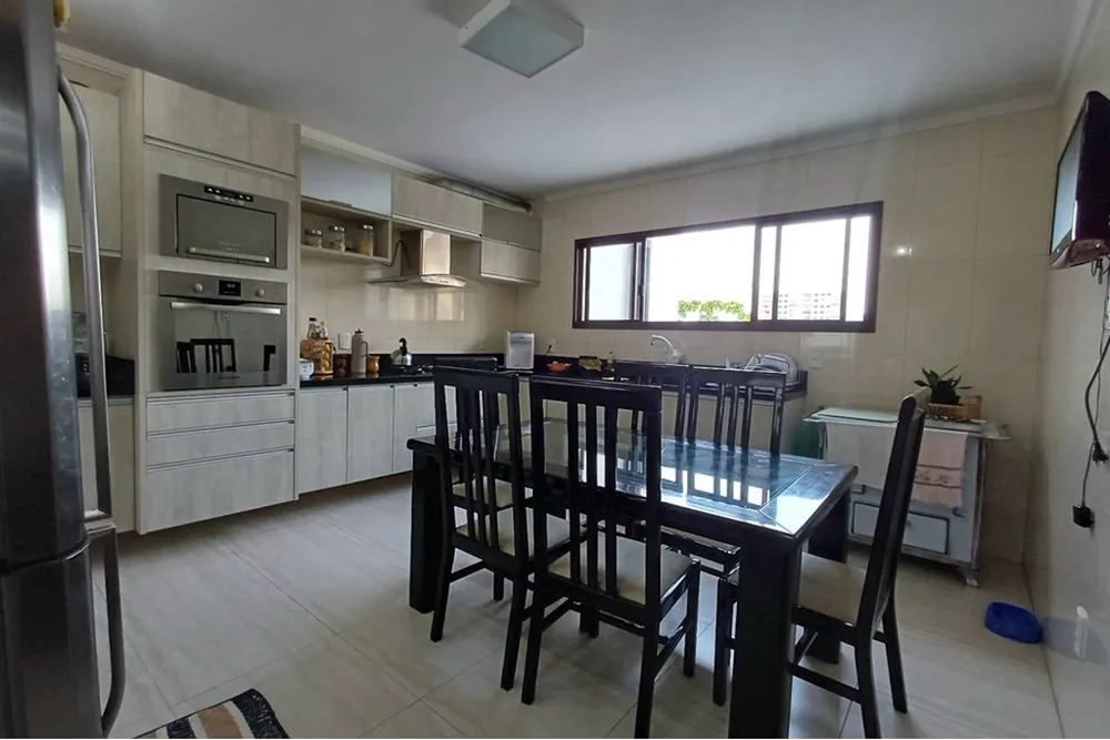 Casa, 3 quartos, 319 m² - Foto 8