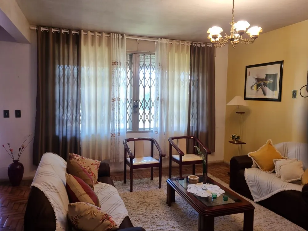 Casa, 3 quartos, 231 m² - Foto 2