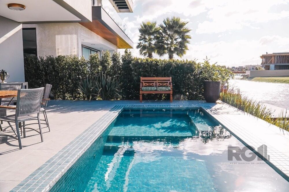 Casa de Condomínio à venda com 5 quartos, 364m² - Foto 2