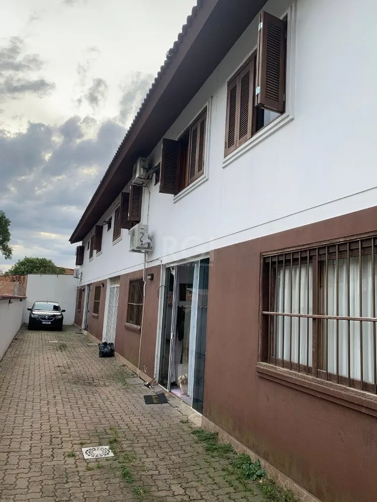 Sobrado à venda com 3 quartos, 90m² - Foto 1