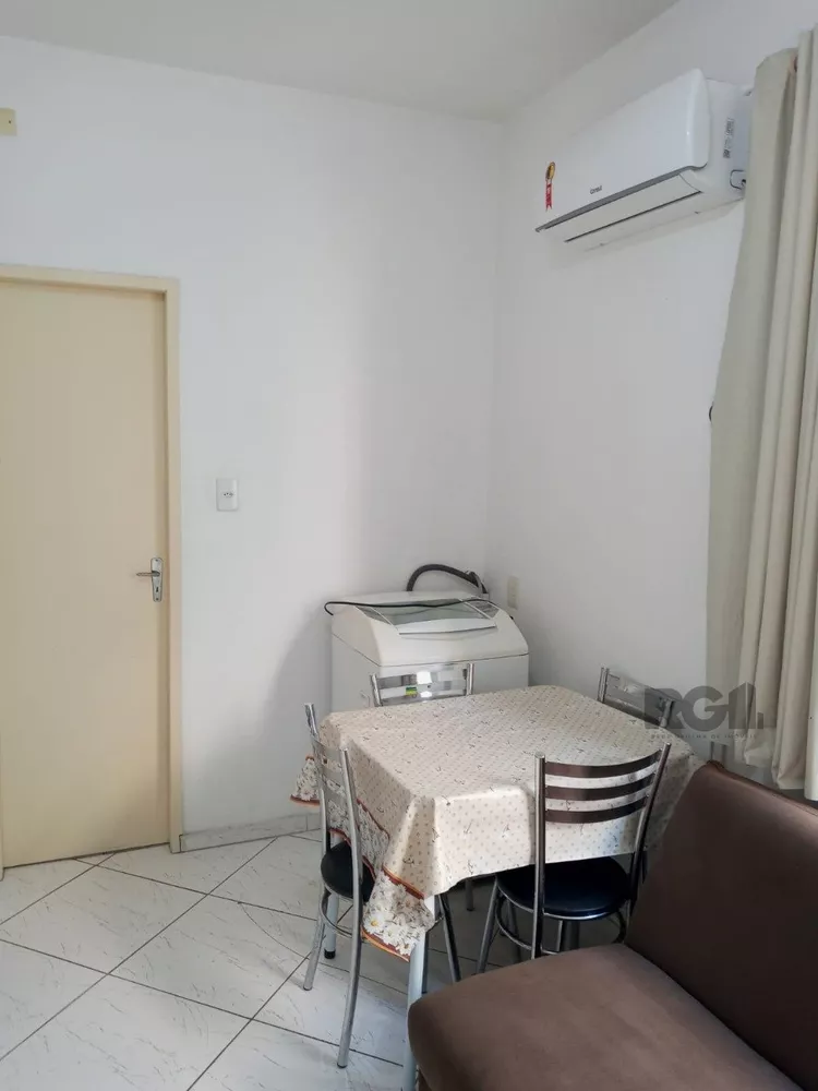 Apartamento à venda com 1 quarto, 27m² - Foto 2