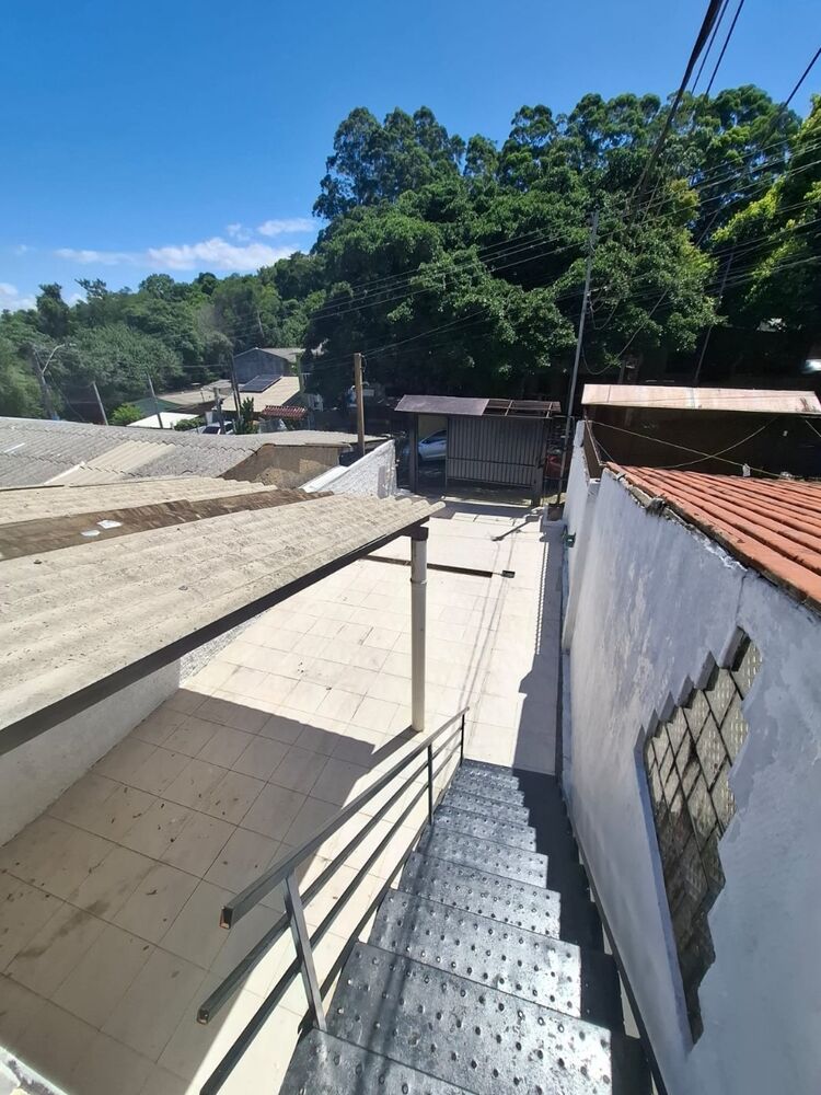 Casa à venda com 2 quartos, 81m² - Foto 4