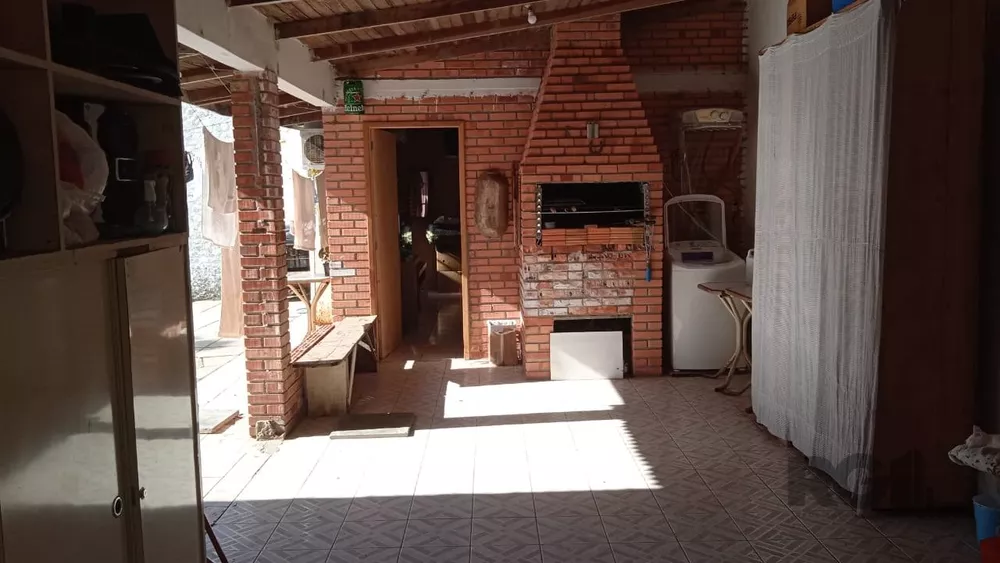 Casa à venda com 3 quartos, 84m² - Foto 4