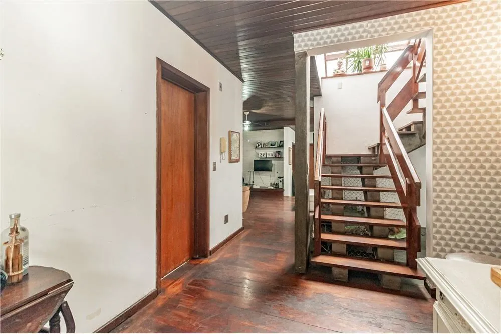 Casa, 6 quartos, 389 m² - Foto 1